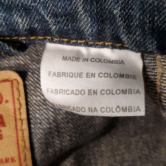 Women's Levi's denim button front trucker jacket - Picture 9 of 9